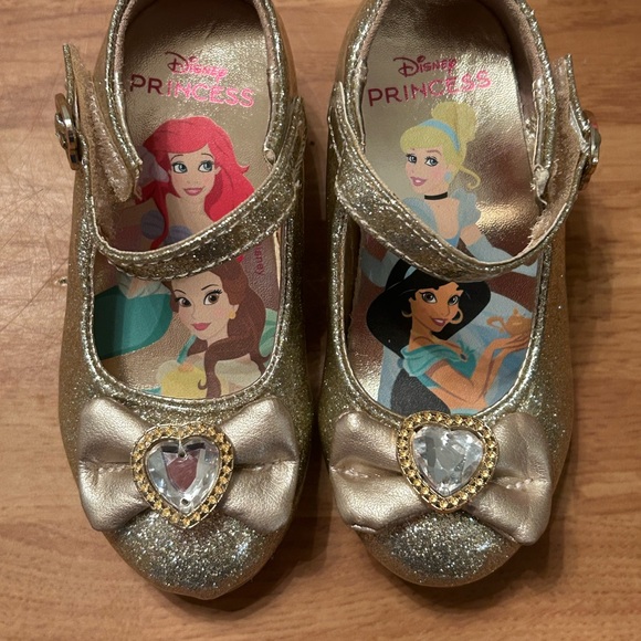 Disney Gold Dress Shoes with Heart Jewels - Picture 1 of 12